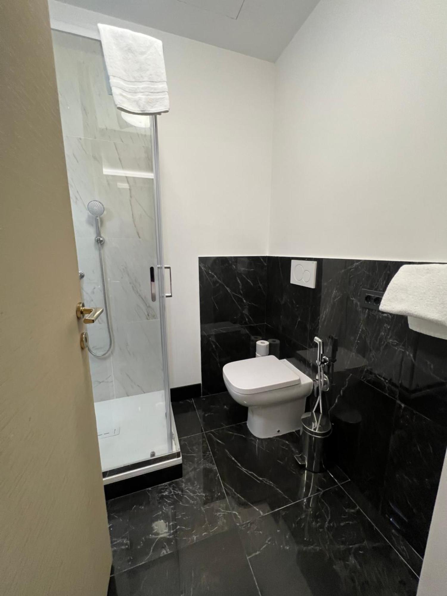 Bq House Colosseo Luxury Rooms Рим Экстерьер фото